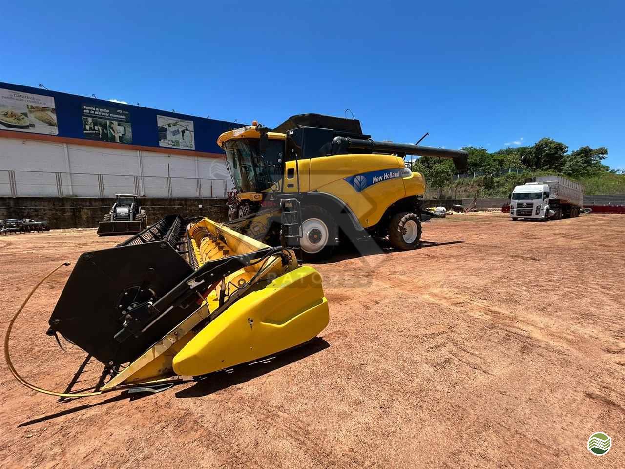 COLHEITADEIRA NEW HOLLAND CR 9060 ATR Tratores PALMAS TOCANTINS TO